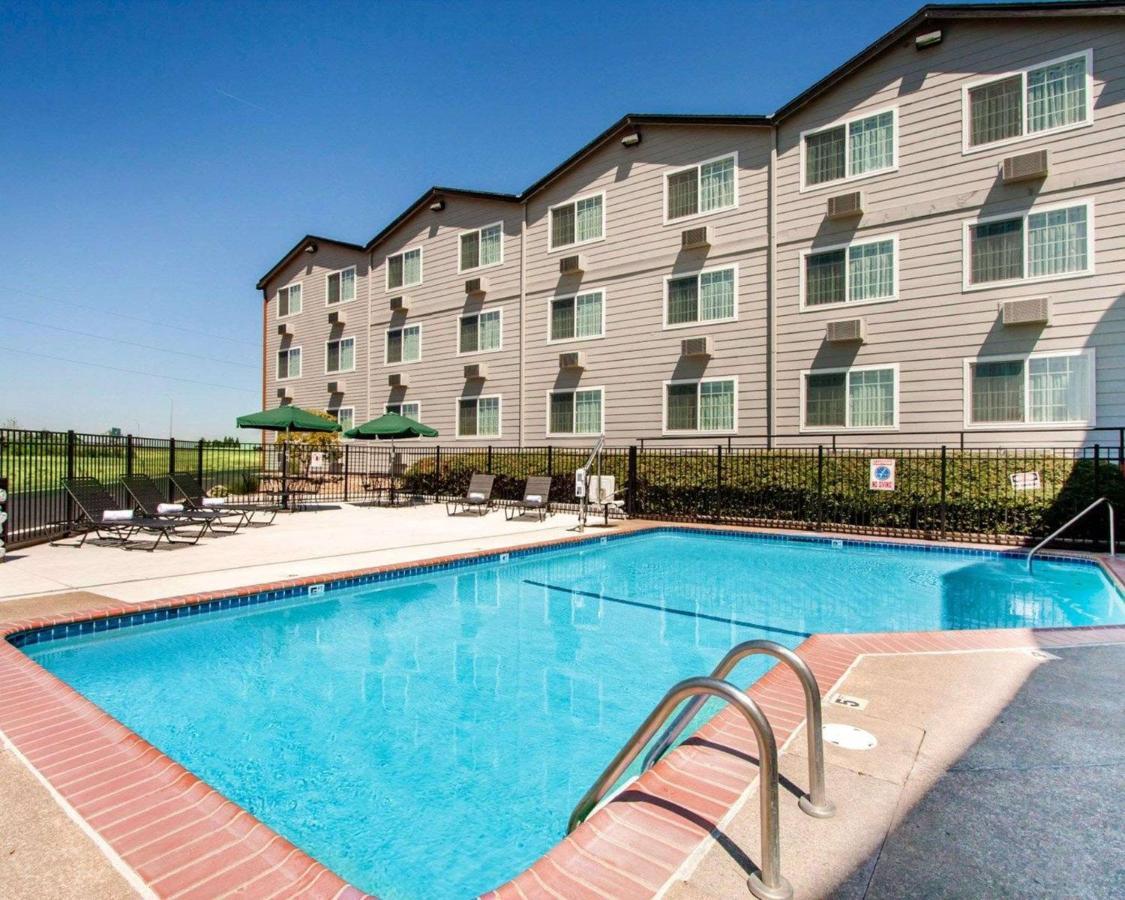 Quality Inn & Suites Springfield Exterior foto
